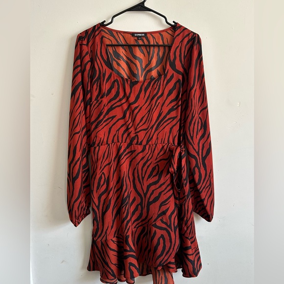 Express Dresses & Skirts - EXPRESS Mini Dress Zibra print  Size M